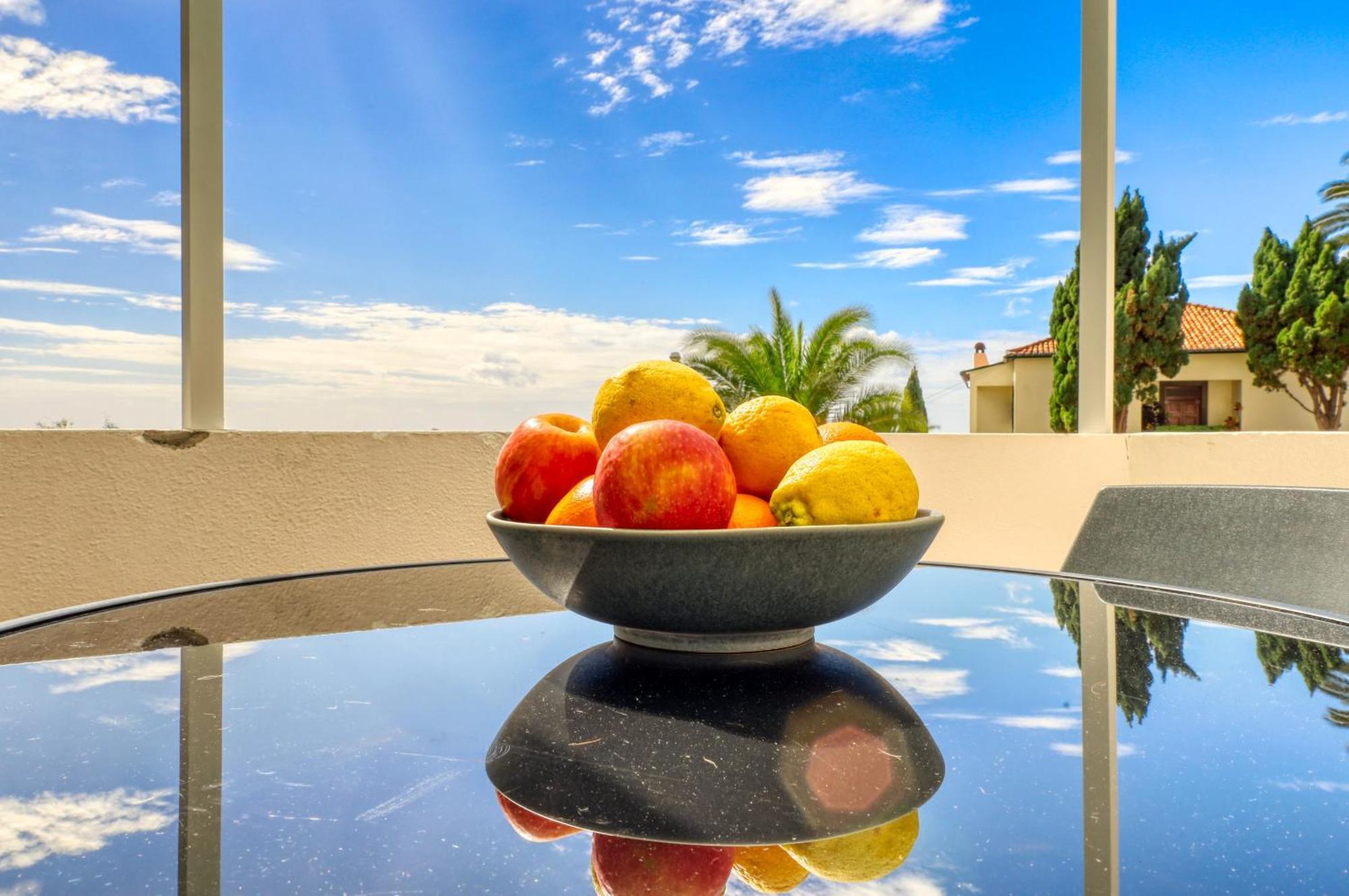 Lido Sunset, A In Madeira Apartment *